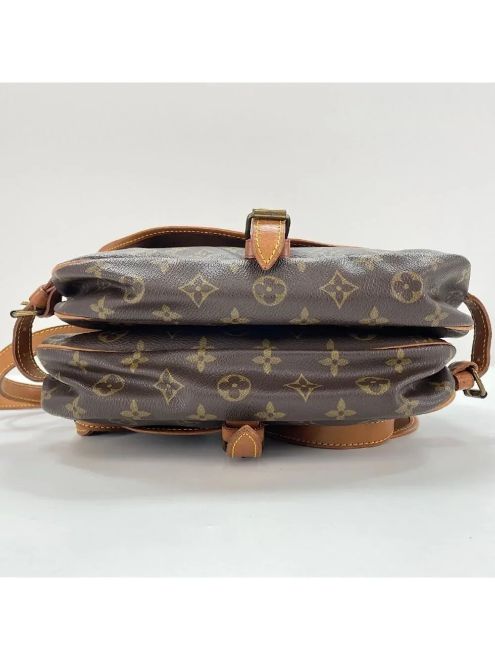 Louis Vuitton Shoulder Bag Saumur 30